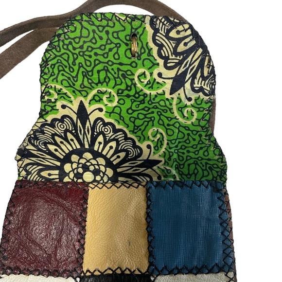 Handcrafted Leather Crossbody Bag - Picture 13 of 16